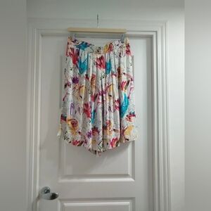 White Floral Wide-Leg Shorts with Multicolor Brushstroke Print